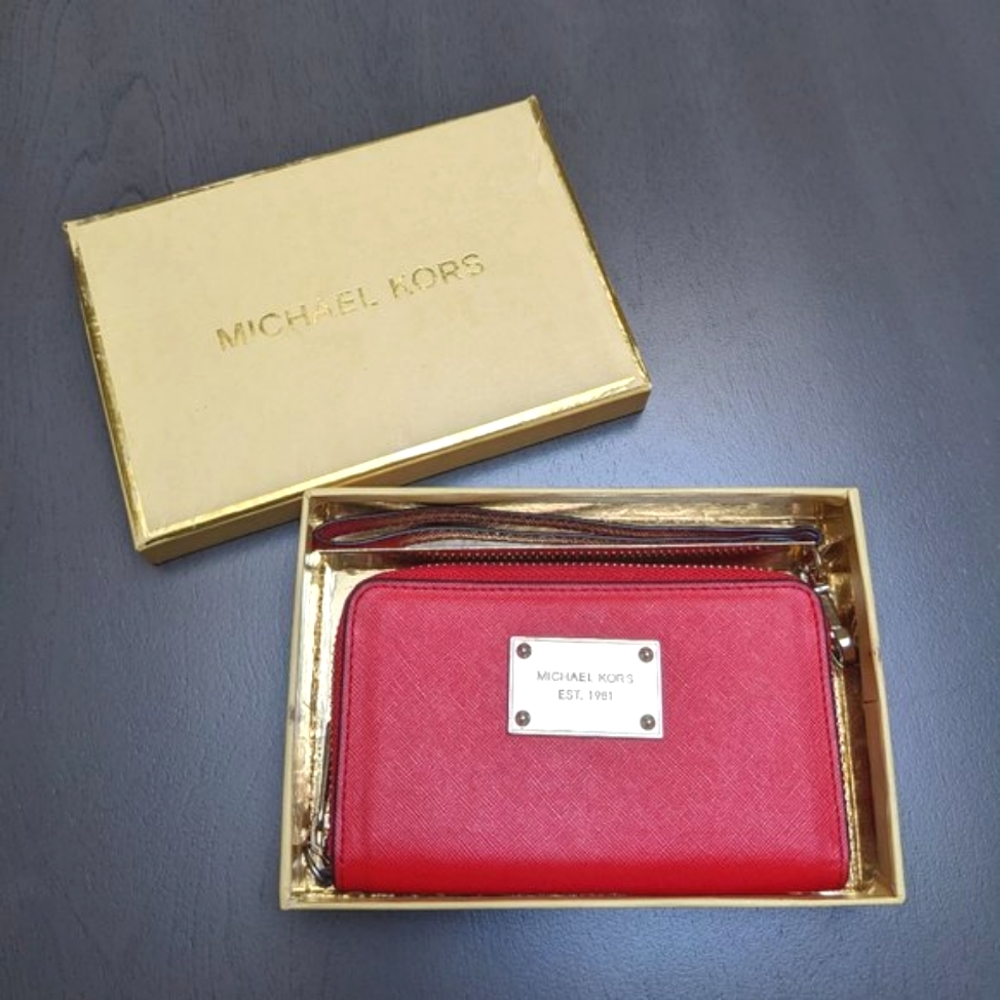 Michael Kors Wallet/Wristlet